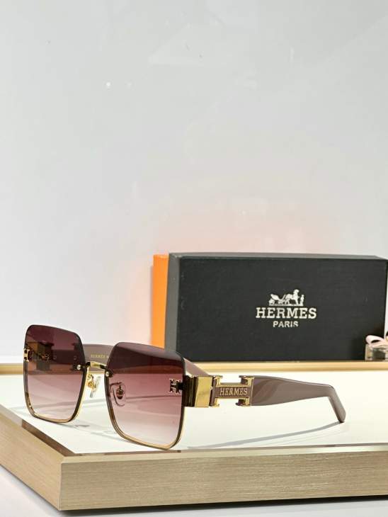 Picture of Hermes Sunglasses _SKUfw69706425fw